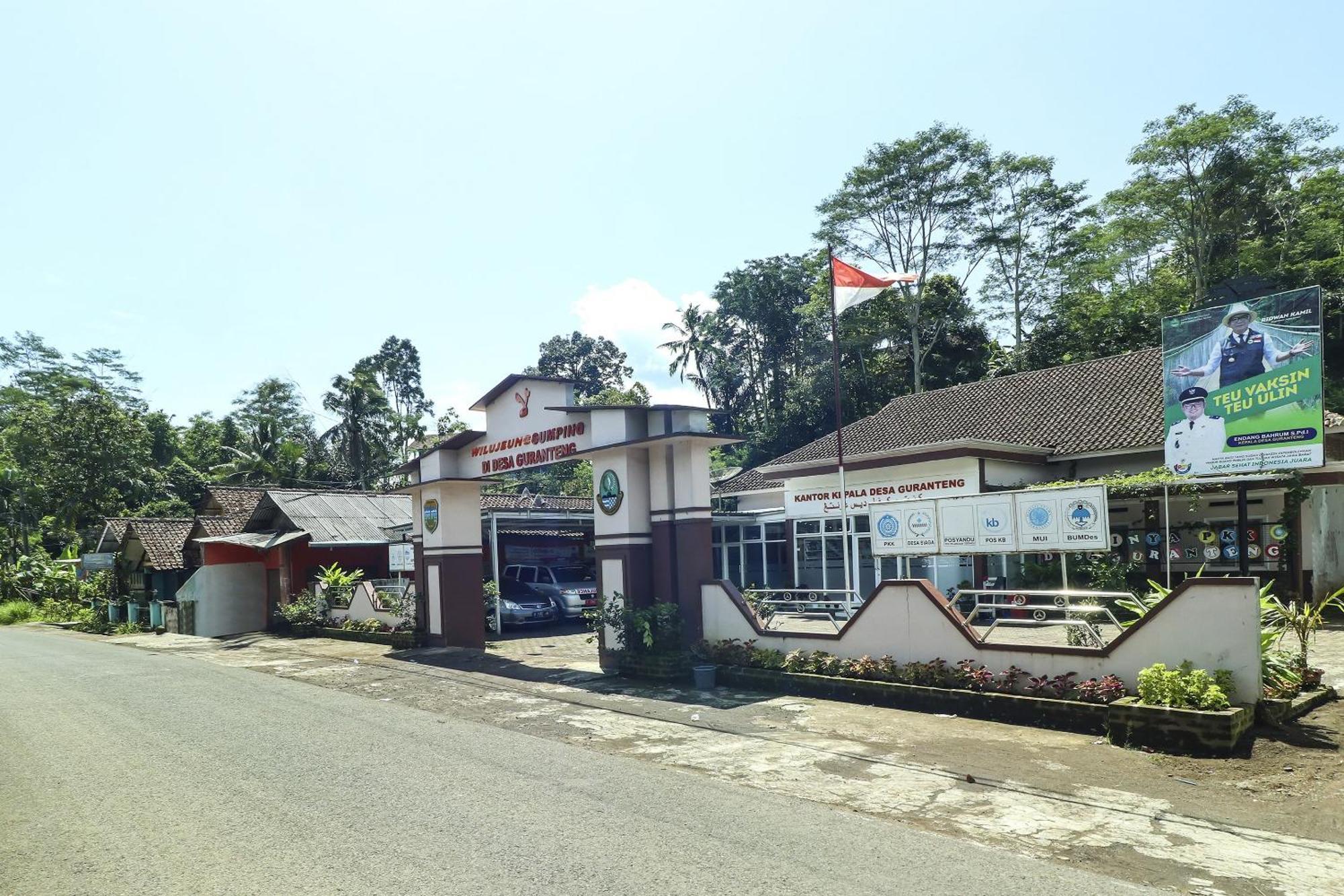 Oyo Homes 90956 Desa Wisata Guranteng Pendjalu Екстериор снимка